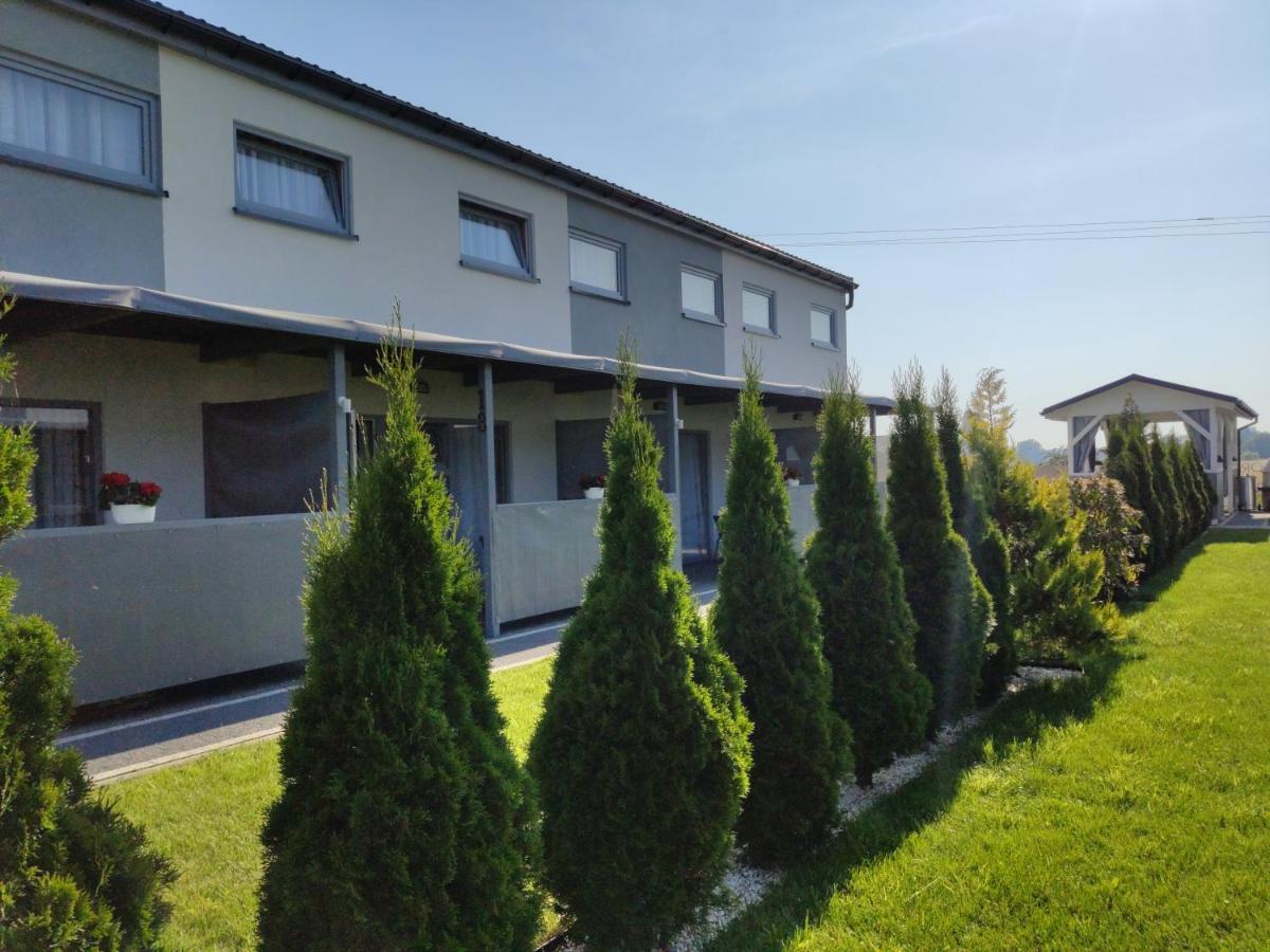 Aurora Ustka-Przewloka Lejlighedshotel Eksteriør billede